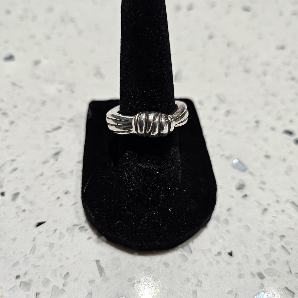 Stylish Silver Women's Ring